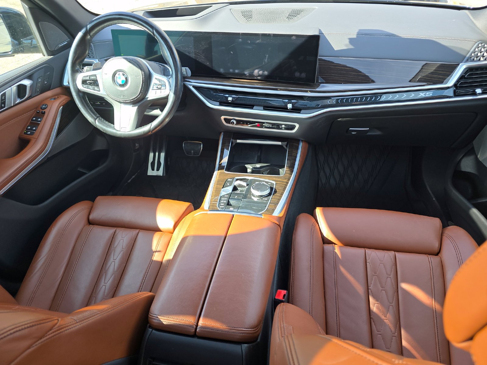 Used 2024 BMW X5 xDrive40i w/ M Sport Package AWD/4WD image 26