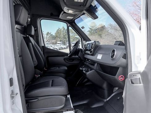 Used 2026 Mercedes-Benz Sprinter 3500 image 19