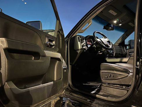 Used 2019 Chevrolet Silverado 2500 LTZ w/ Duramax Plus Package image 19