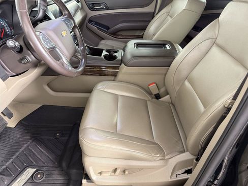 Certified 2020 Chevrolet Suburban LT AWD/4WD image 7