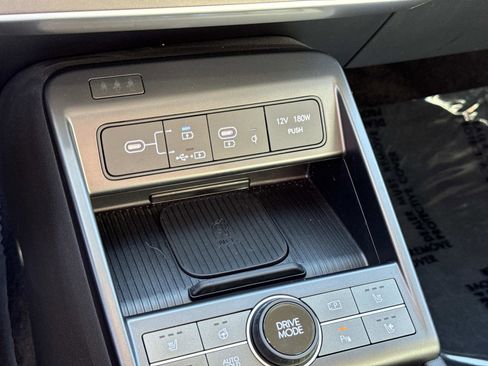 Used 2024 Hyundai Kona Limited image 30