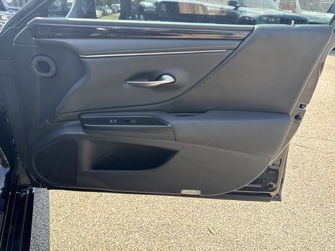 Used 2020 Lexus ES 350 w/ Premium Package FWD image 18