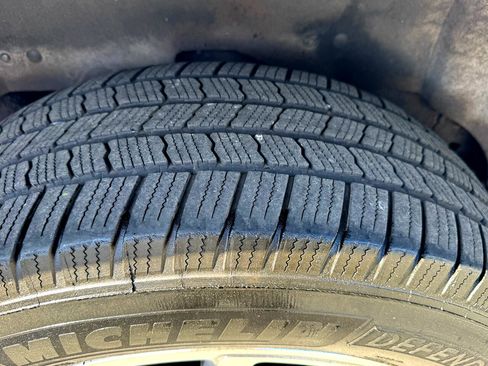 Used 2017 GMC Yukon Denali w/ Open Road Package image 8