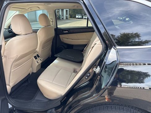 Used 2019 Subaru Outback 3.6R Limited w/ Popular Package #2 image 7