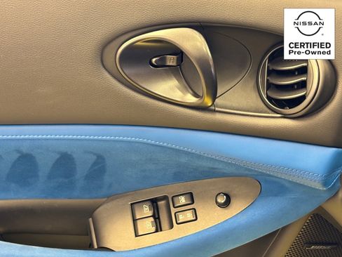 Certified 2024 Nissan Z Performance w/ Floor Mat Package image 17