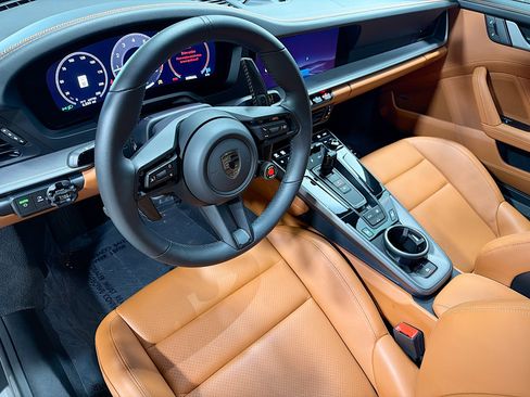 Certified 2026 Porsche 911 Carrera S RWD image 4