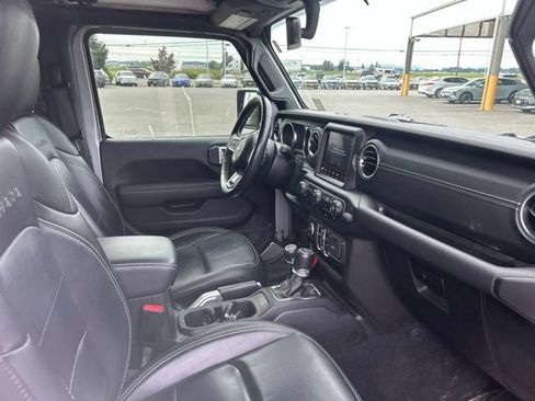Used 2021 Jeep Wrangler Unlimited Sahara w/ Cold Weather Group AWD/4WD image 9