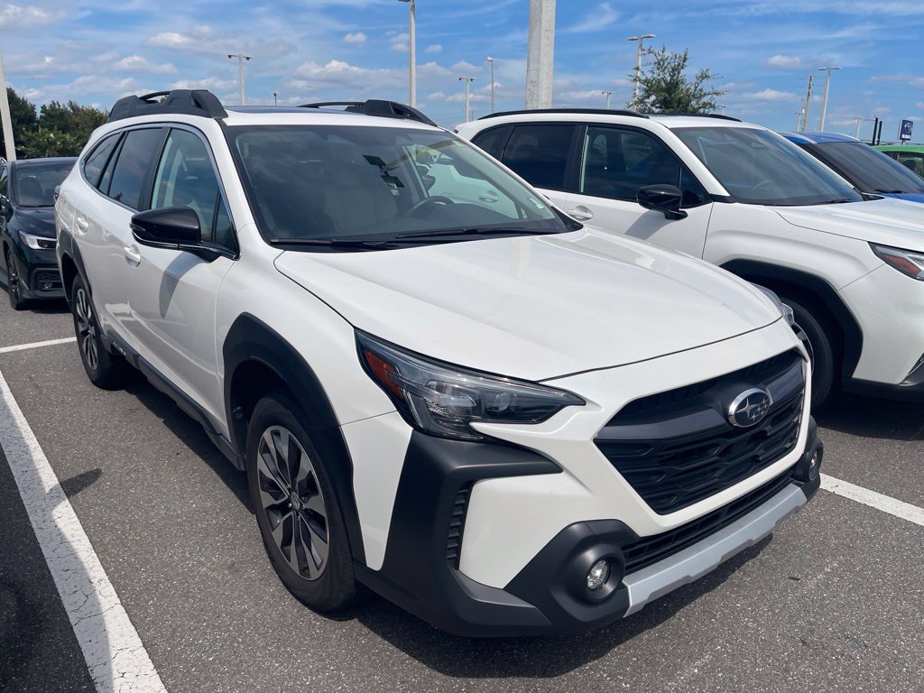 Certified 2025 Subaru Outback Limited AWD/4WD image 3