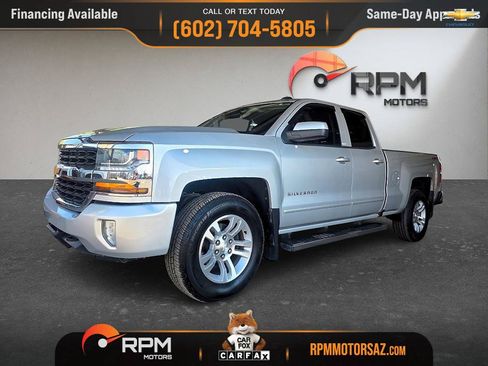 Used 2017 Chevrolet Silverado 1500 LT w/ All Star Edition AWD/4WD image 3