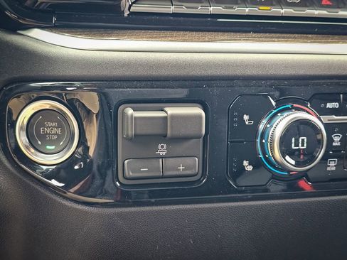 New 2026 GMC Sierra 1500 Elevation image 27