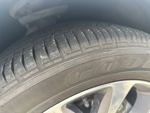 Used 2017 Chrysler Pacifica Limited FWD image 11