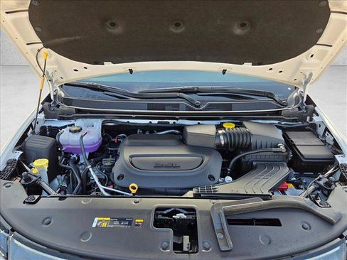 New 2027 Chrysler Pacifica Select FWD image 16