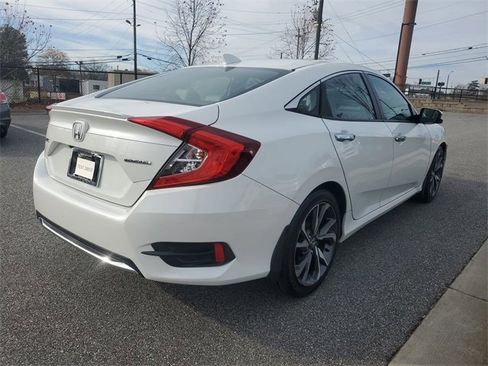 Used 2020 Honda Civic Touring image 4