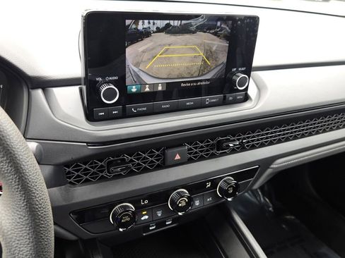 Used 2025 Honda Accord LX image 20