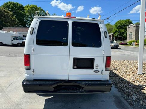 Used 2014 Ford E-250 and Econoline 250 w/ Power Group image 4