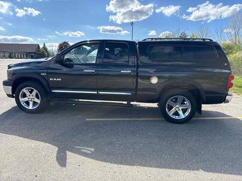 Used 2008 Dodge Ram 1500 Truck ST AWD/4WD image 8