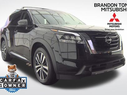 Used 2025 Nissan Pathfinder Platinum