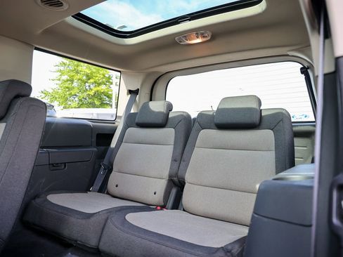 Used 2011 Ford Flex SEL w/ Rapid Spec Order Code FWD image 24