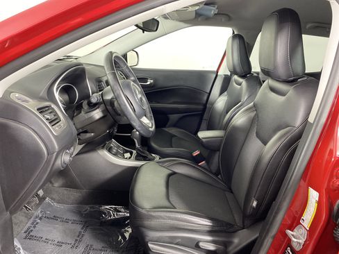 Used 2019 Jeep Compass Latitude AWD/4WD image 15