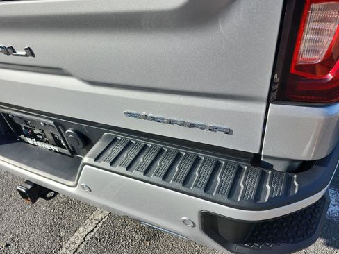 Certified 2022 GMC Sierra 1500 Denali image 5