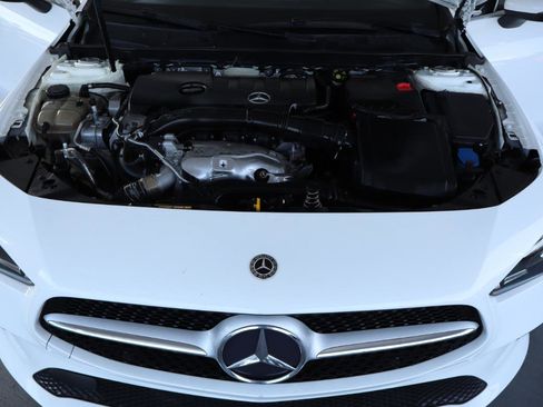Used 2020 Mercedes-Benz CLA 250 image 41