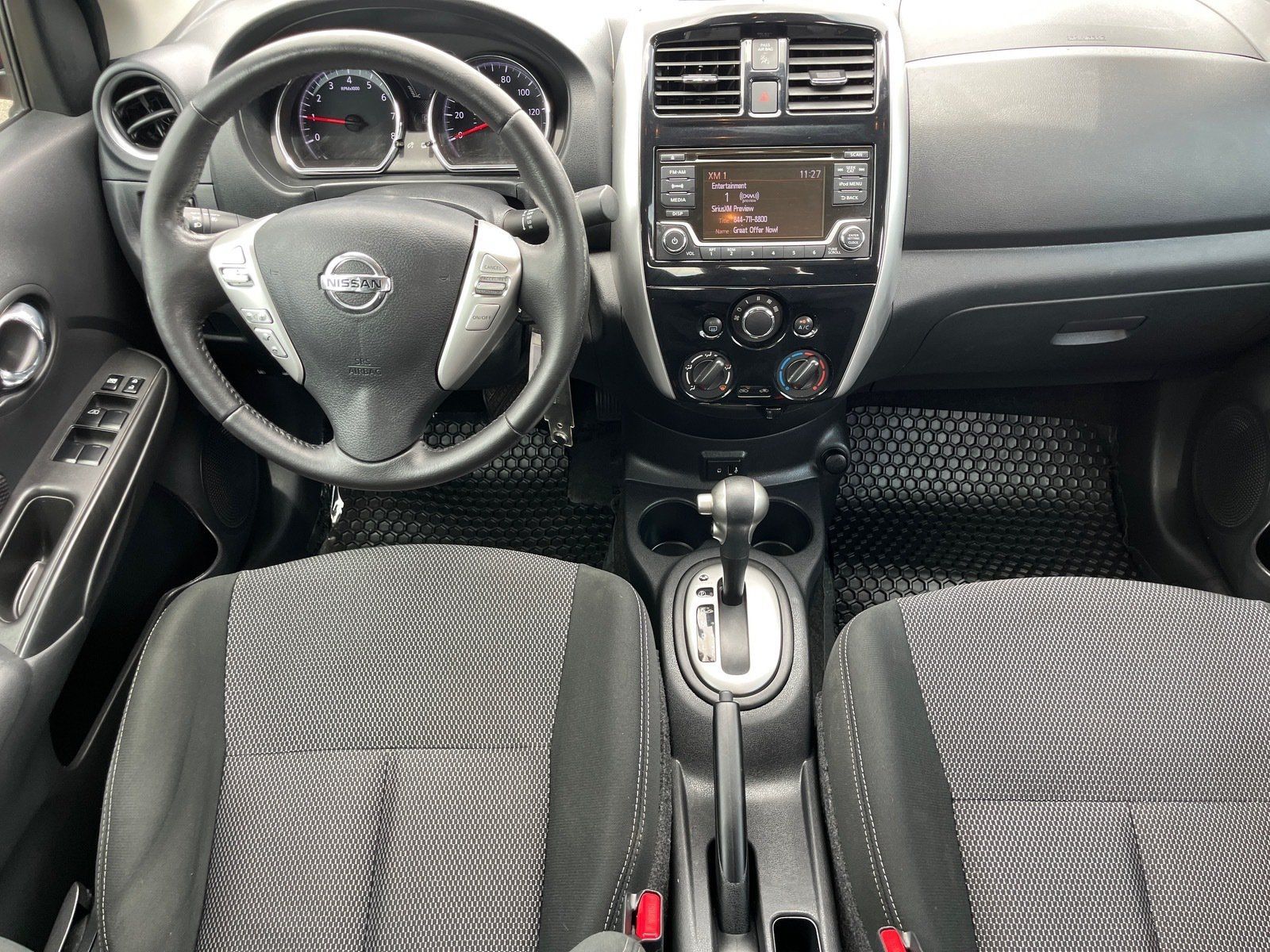 Used 2017 Nissan Versa SV w/ SV Special Edition Package FWD image 12