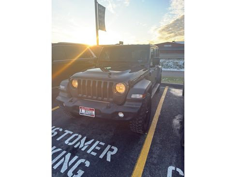 Used 2023 Jeep Wrangler Unlimited Sport image 2