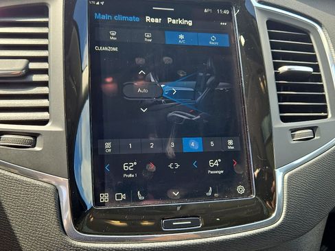 Used 2025 Volvo XC90 B5 Core image 19