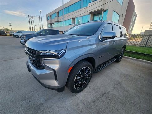 Used 2024 Chevrolet Tahoe RST w/ Luxury Package RWD image 3
