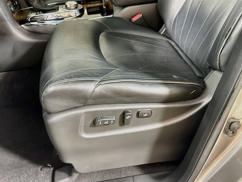 Used 2014 INFINITI QX80 4WD w/ Deluxe Touring Package image 25