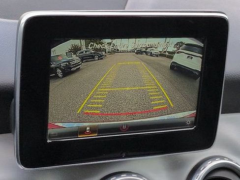 Used 2016 Mercedes-Benz GLA 250 image 20
