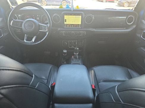 Used 2022 Jeep Wrangler Unlimited Sahara AWD/4WD image 13