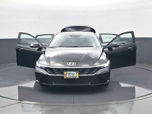 New 2026 Hyundai Elantra Blue image 31