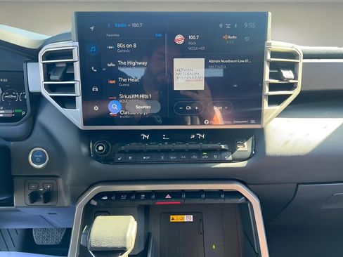 Used 2024 Toyota Tundra Limited image 21