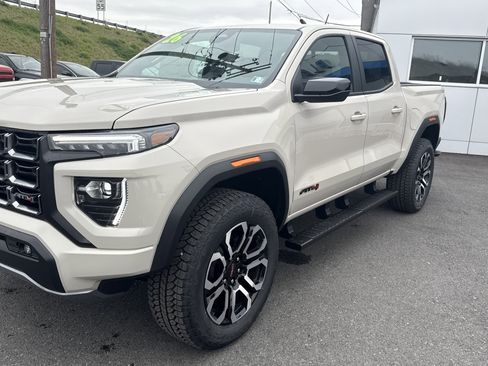 New 2026 GMC Canyon AT4 w/ Nightfall Essentials Package AWD/4WD image 7