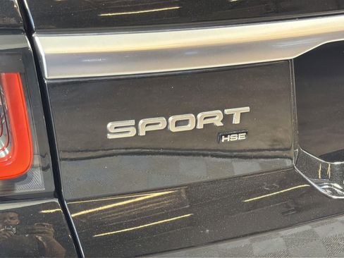 Used 2020 Land Rover Range Rover Sport HSE image 31
