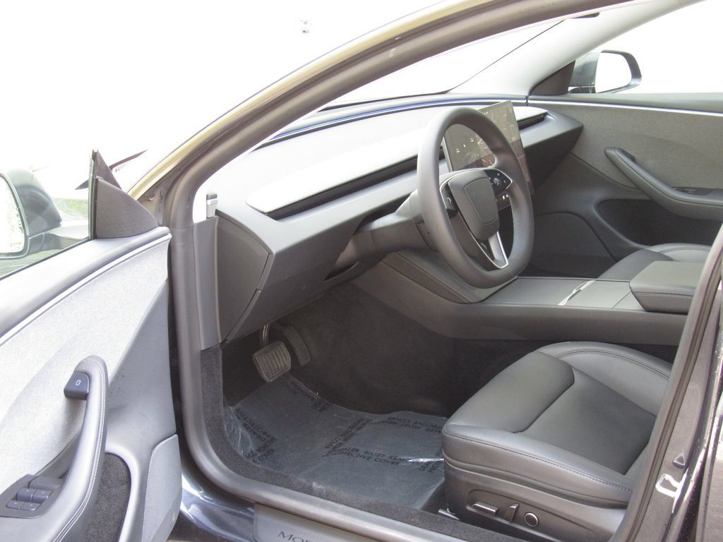 Used 2024 Tesla Model 3 Standard Range RWD image 8