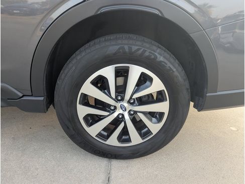 Used 2022 Subaru Outback Premium AWD/4WD image 9