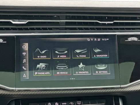 Used 2023 Audi RS Q8 w/ Black Optic Package image 3