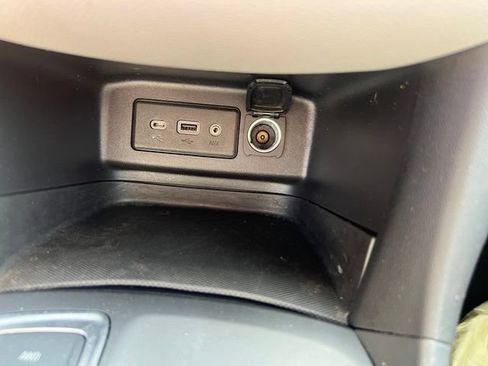Used 2024 Chevrolet Equinox LS w/ LS Convenience Package AWD/4WD image 16