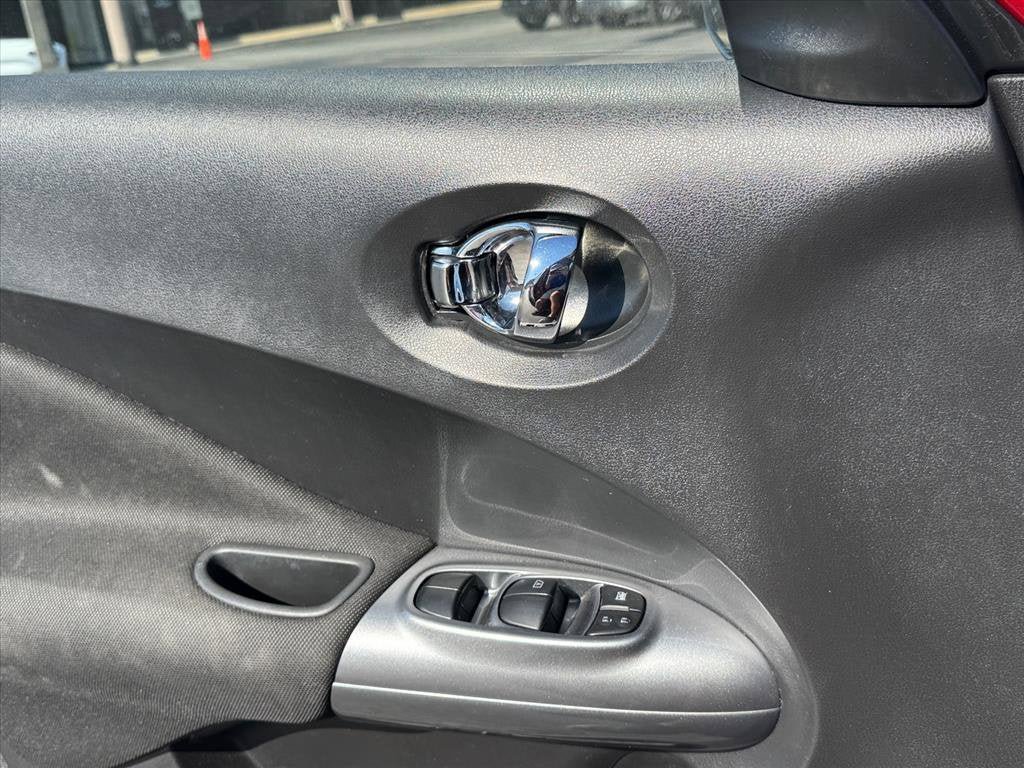 Used 2014 Nissan Juke SL AWD/4WD image 20