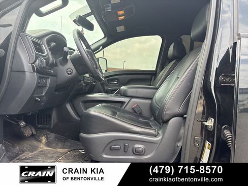 Used 2018 Nissan Titan SL w/ Midnight Edition AWD/4WD image 14