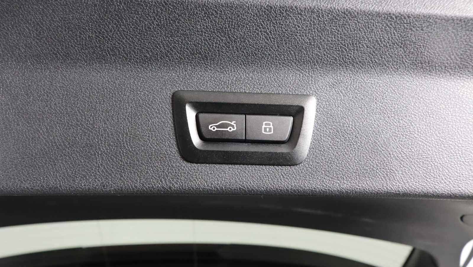 Used 2024 BMW X3 xDrive30i w/ Premium Package AWD/4WD image 32