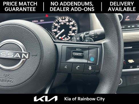 Used 2023 Nissan Rogue SV image 39