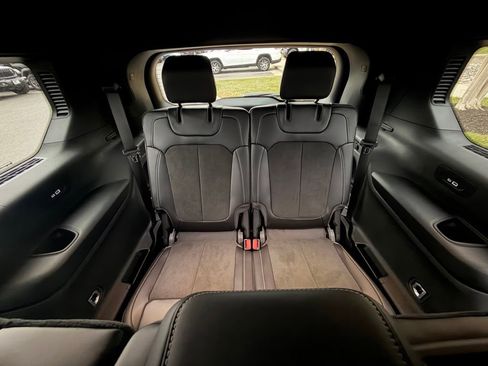 New 2025 Jeep Grand Cherokee L Laredo AWD/4WD image 12