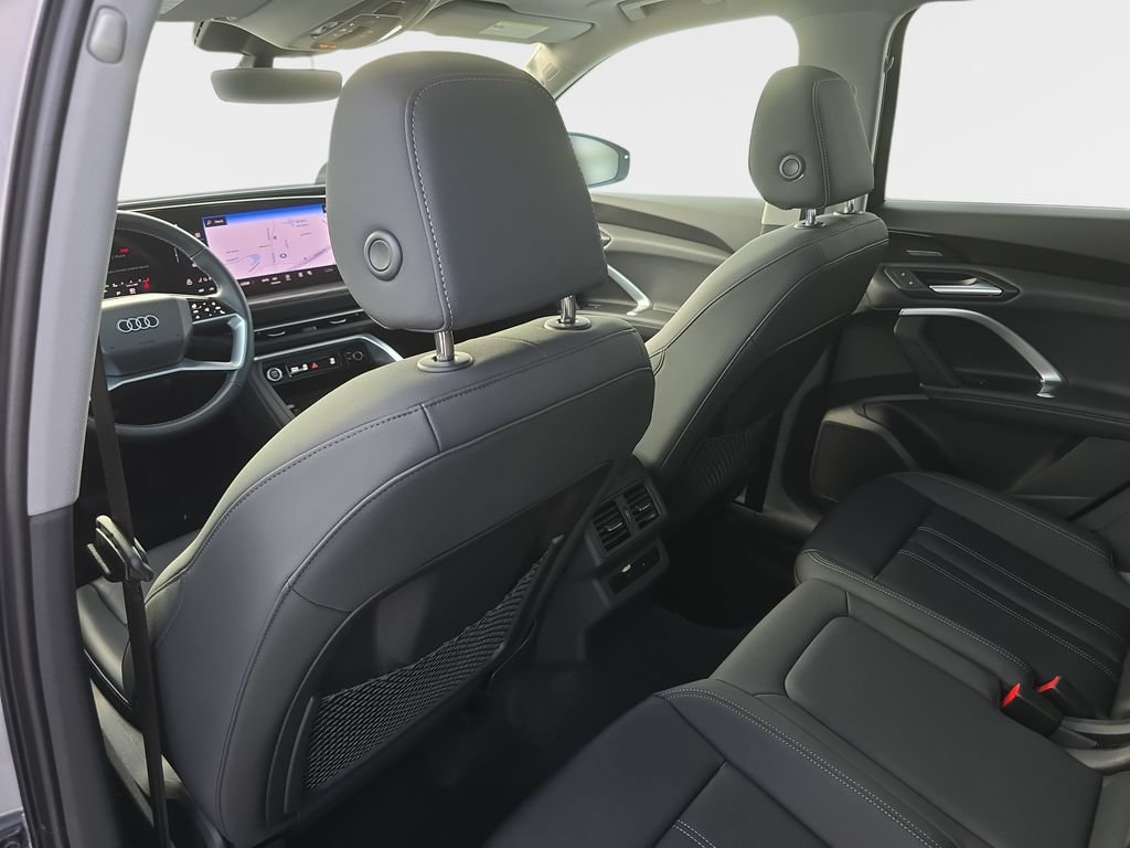 Certified 2025 Audi Q5 Premium w/ Premium Plus AWD/4WD image 10