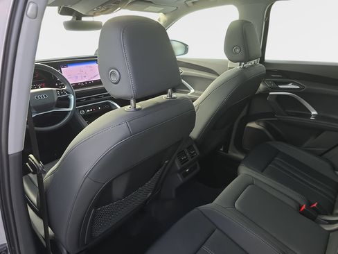 Certified 2025 Audi Q5 Premium w/ Premium Plus AWD/4WD image 10