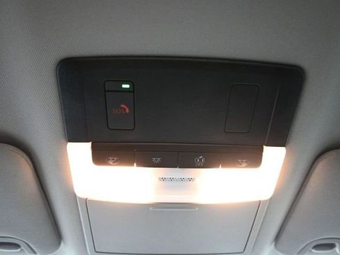 Used 2025 Nissan Altima 2.5 SV FWD image 20