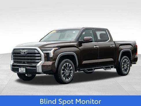 Used 2023 Toyota Tundra Limited w/ Power Package AWD/4WD image 3