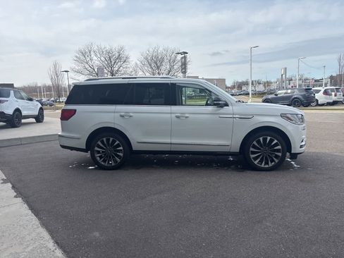 Used 2021 Lincoln Navigator Reserve w/ Luxury Package image 4